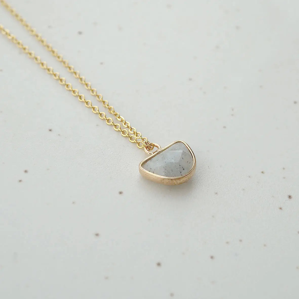 'Gold Luxe Collection' LUNA Labradorite Necklace